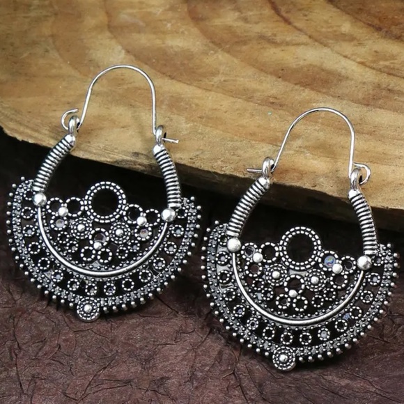 Jewelry - Vintage Boho Hollow Ancient U-Shaped Dangle Earrings